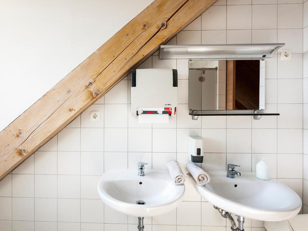 Hostel Situla Novo Mesto Habitación foto